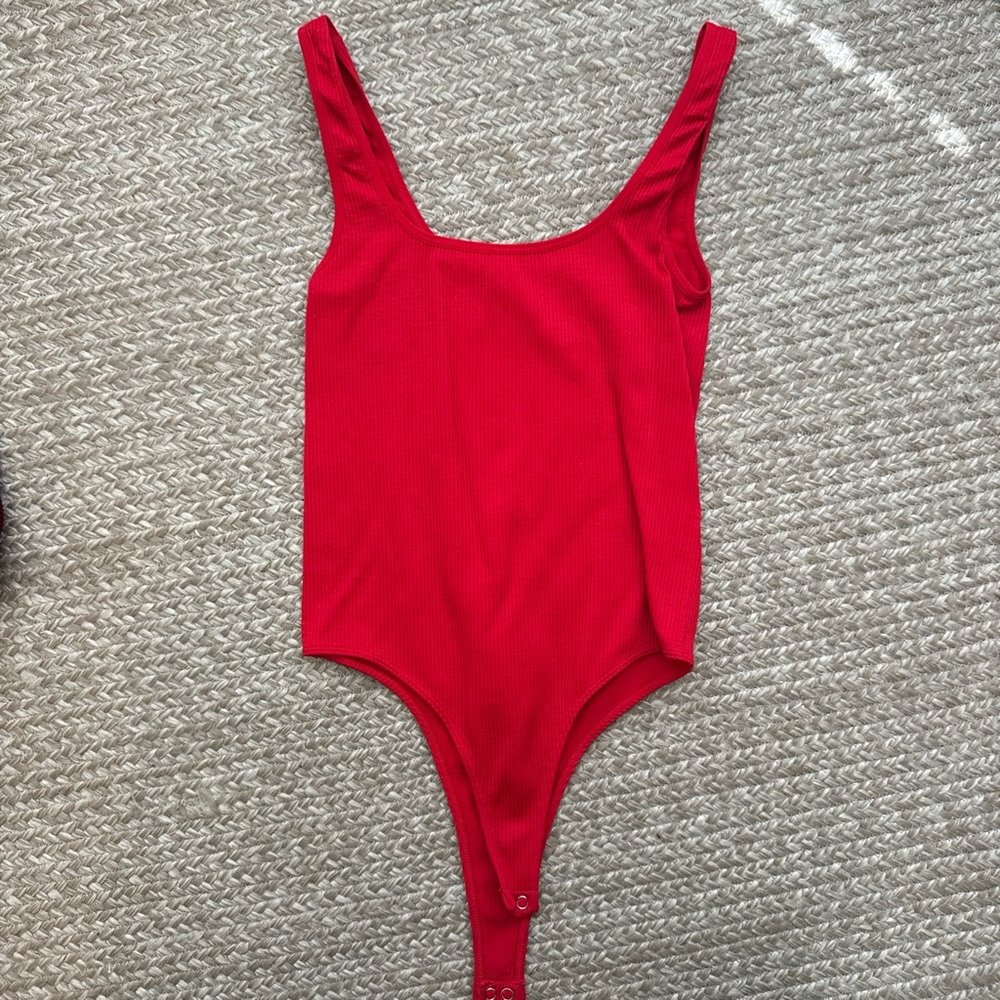 Red Ribbed Bodysuit - Picture 2 of 2